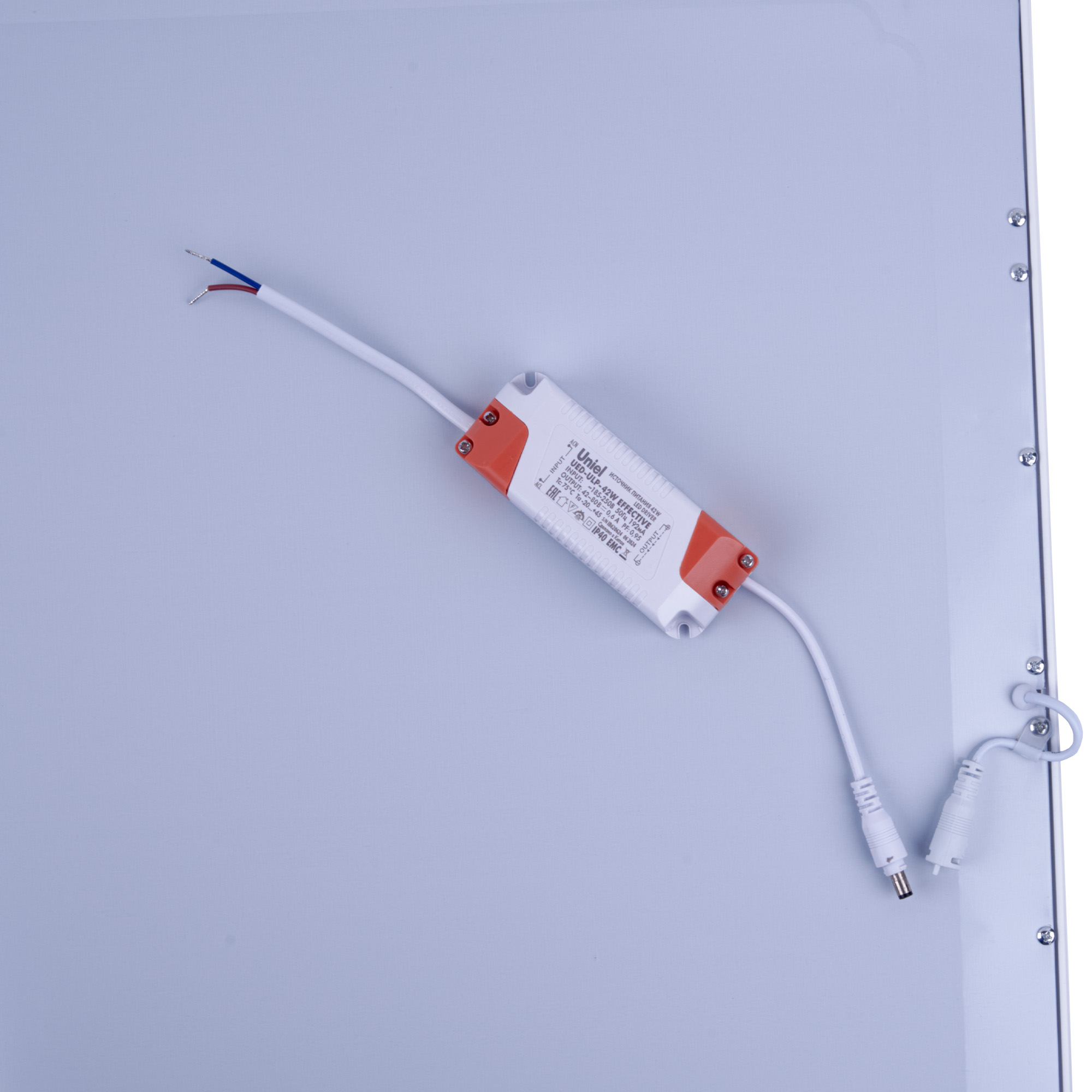 ULP-6060-42W-DW EFFECTIVE SILVER Светильник светодиодный потолочный встраиваемый. Дневной свет 6500K. Корпус серебристый. В комплекте с и-п. ТМ Uniel.