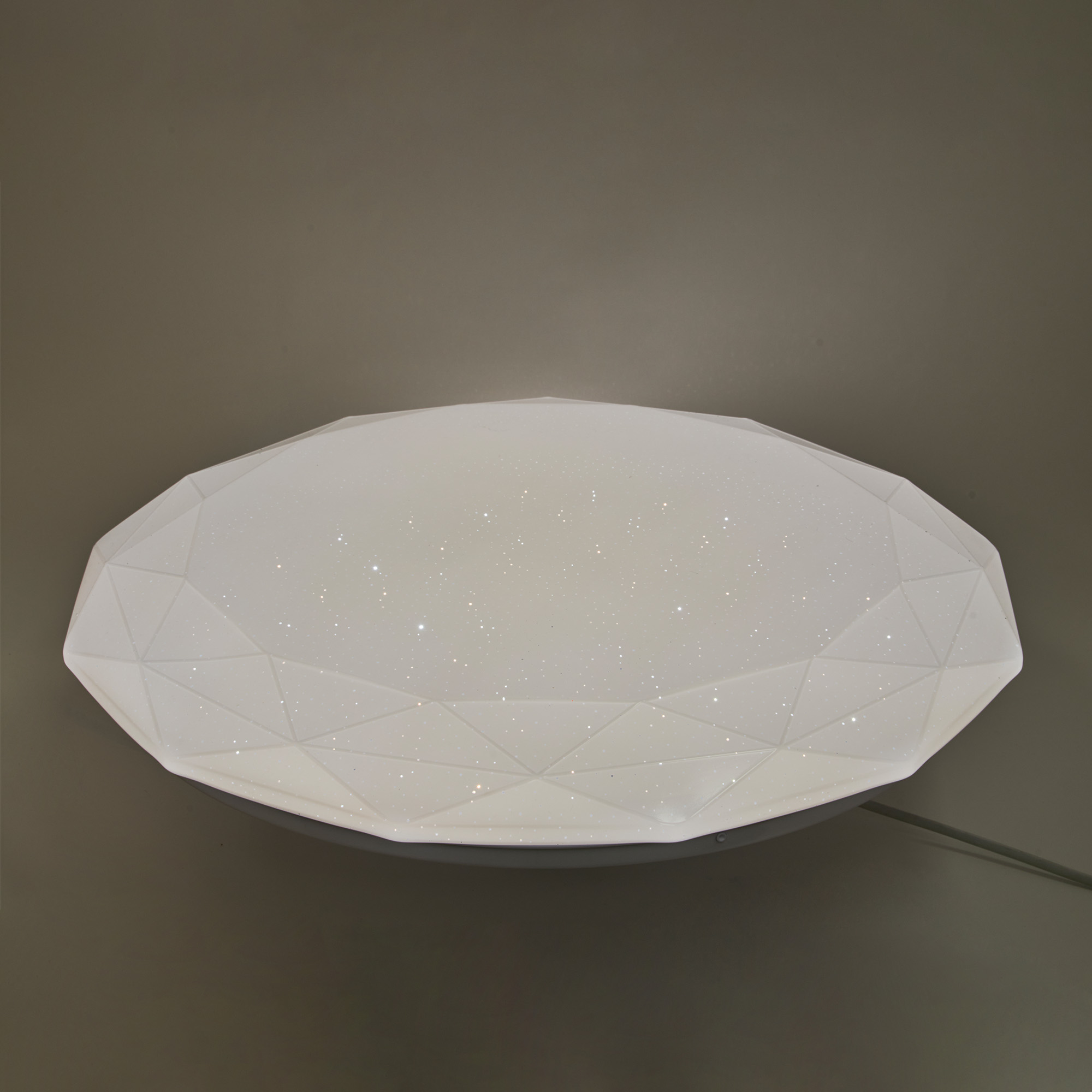 ULI-D226 72W-SW-50 DIAMOND-2 O3 Cветильник светодиодный накладной. Диммируемый. Пульт ДУ в-к. Теплый свет3000К-Белый свет4000К-Дневной свет6500К. 5500Лм. TM Uniel
