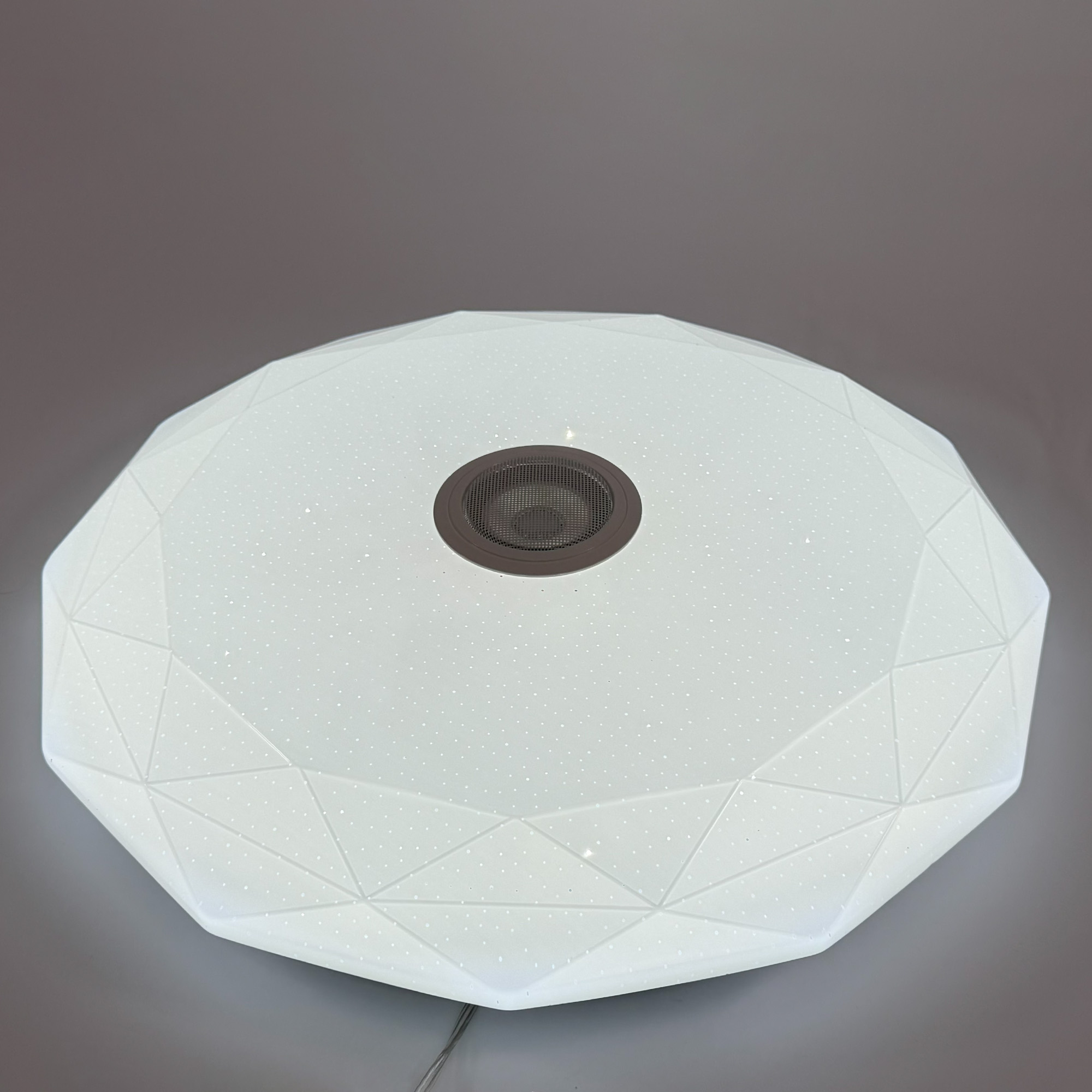 ULI-D292 70W-SW+RGB-50 VENUS O3 Cветильник светодиодный накладной с Bluetooth колонкой. Диммируемый. Пульт ДУ в-к. Теплый свет3000К-Белый свет4000К-Дневной свет6500К-RGB. 5400Лм. TM Uniel