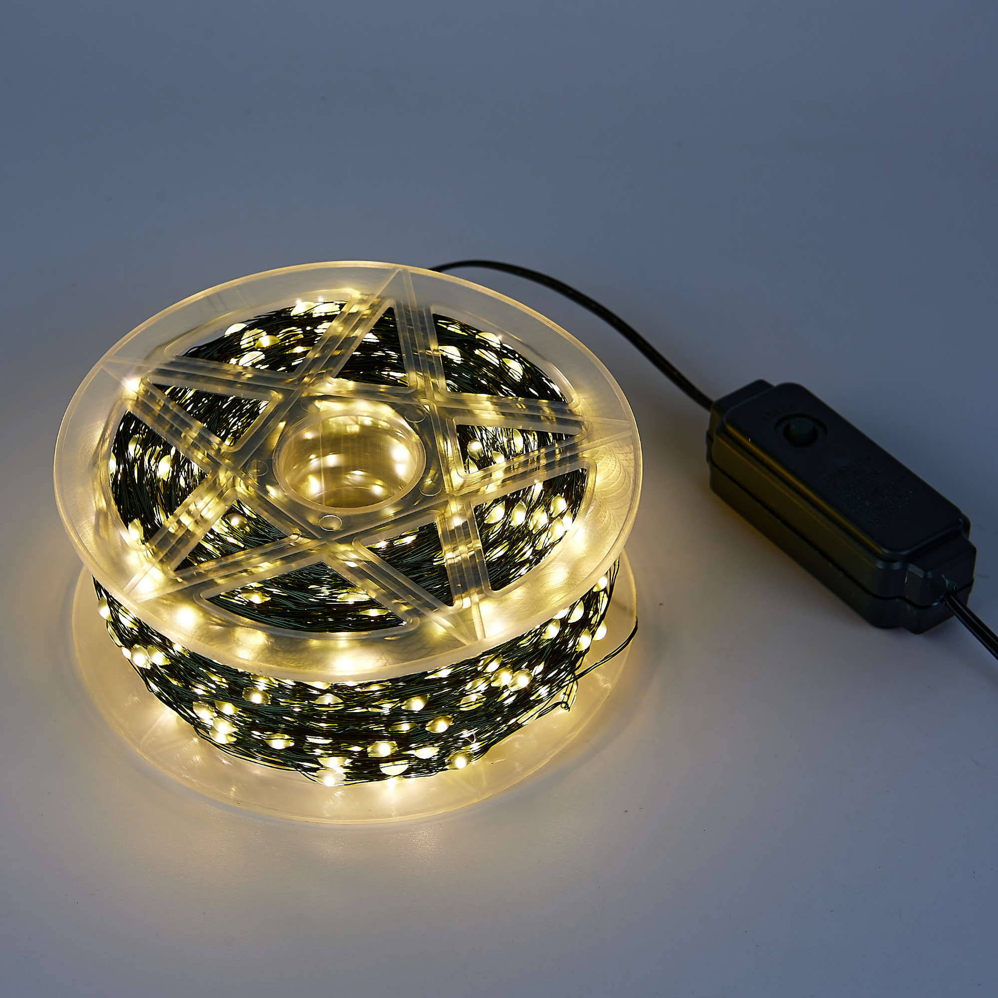 ULD-S20000-2000-DGA WW IP20 DEW Гирлянда светодиодная Роса. 200м. 2000 светодиодов. Теплый белый свет. Провод зеленый. ТМ Uniel